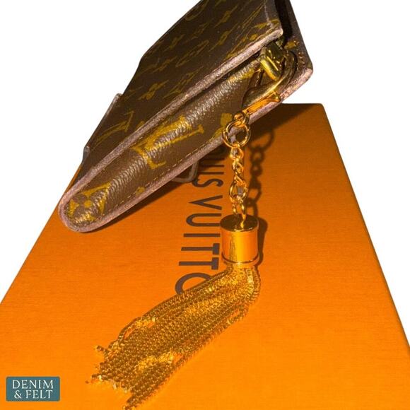 Louis Vuitton Bucket PM Monogram Canvas Pouch w/Tassel Charm Accessory SR1927 - Picture 4 of 15